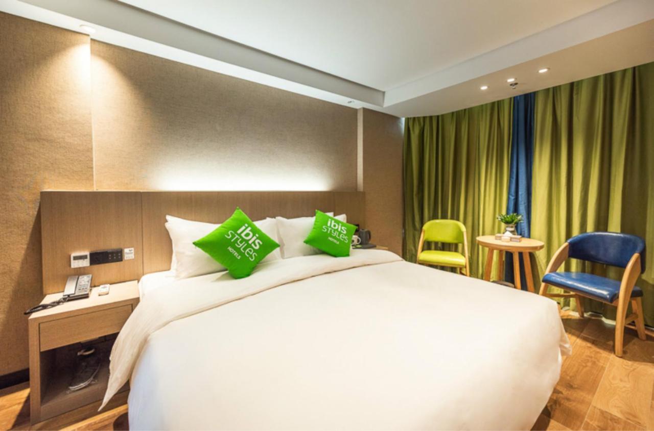 Hotel Ibis Styles Fuzhou Wuyi Square Exterior foto