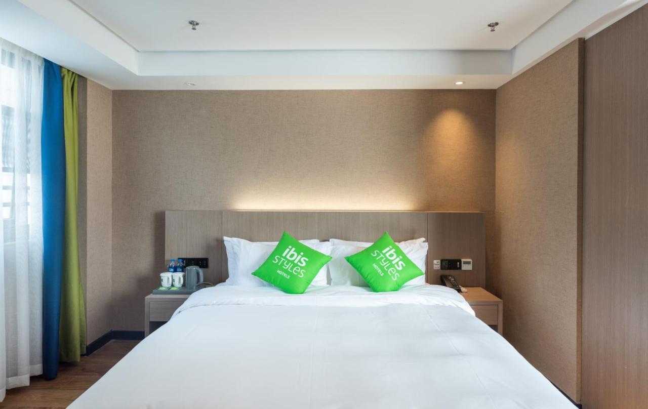 Hotel Ibis Styles Fuzhou Wuyi Square Exterior foto