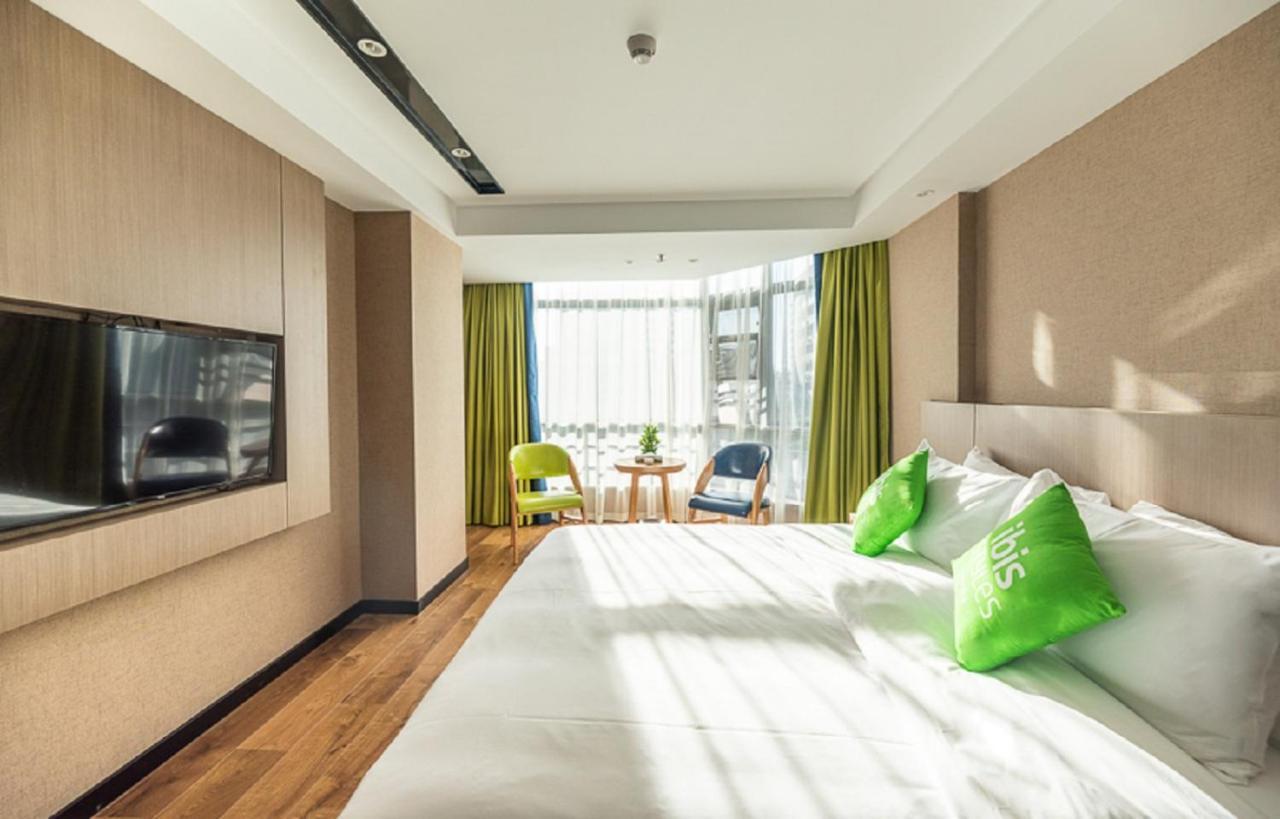 Hotel Ibis Styles Fuzhou Wuyi Square Exterior foto